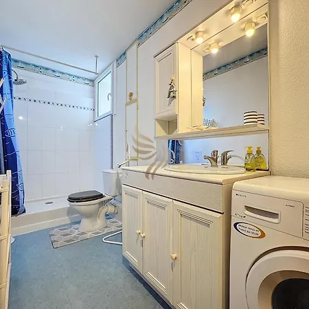Apartment - Le Saule Perche - 5 Pers - 500m - Parking - Terrasses - Capitalchic Services Frejus
